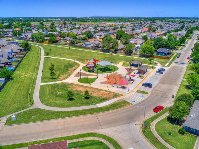 1011 SW 22nd Street, Moore, OK 73170