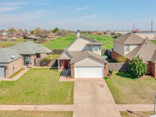 1011 SW 22nd Street, Moore, OK 73170