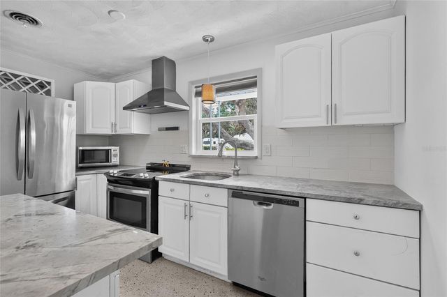 2709 MARLETTE STREET, Sarasota, FL 34231