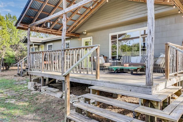 802 Lonesome TRL, Driftwood, TX 78619