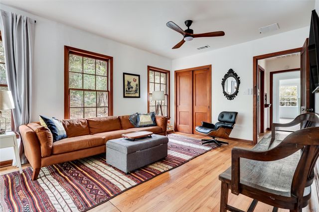 802 Lonesome TRL, Driftwood, TX 78619