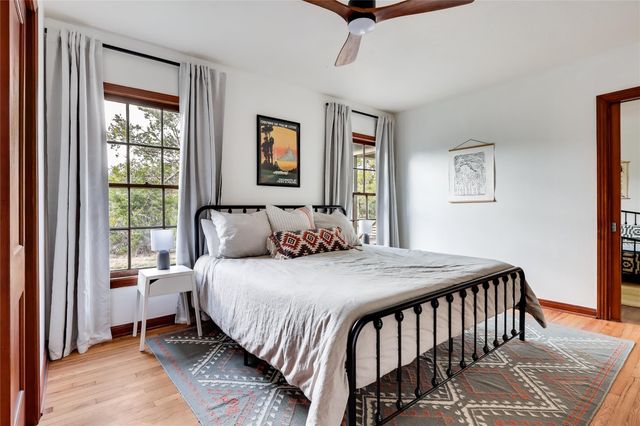 802 Lonesome TRL, Driftwood, TX 78619