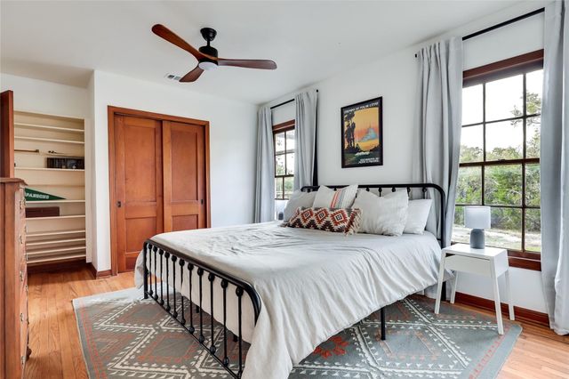 802 Lonesome TRL, Driftwood, TX 78619