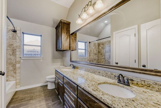 104 Lyndsey Court, Boyd, TX 76023