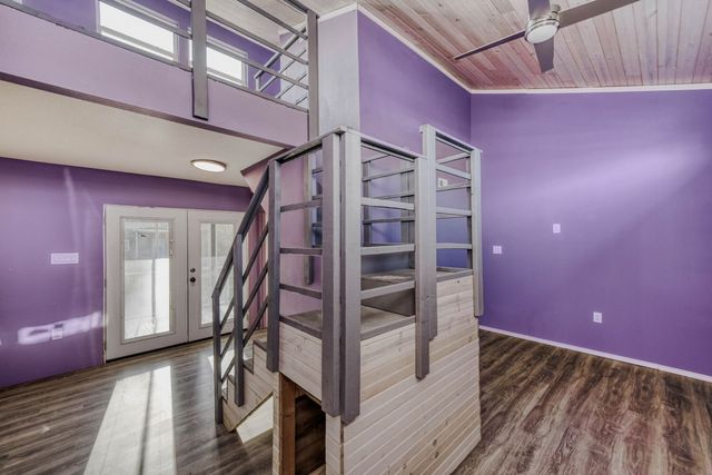 104 Lyndsey Court, Boyd, TX 76023