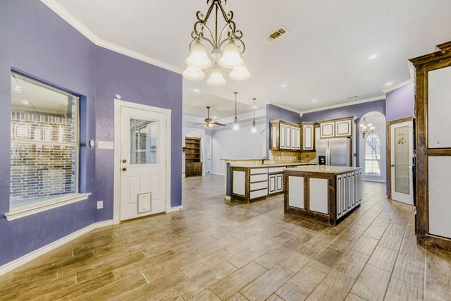 104 Lyndsey Court, Boyd, TX 76023