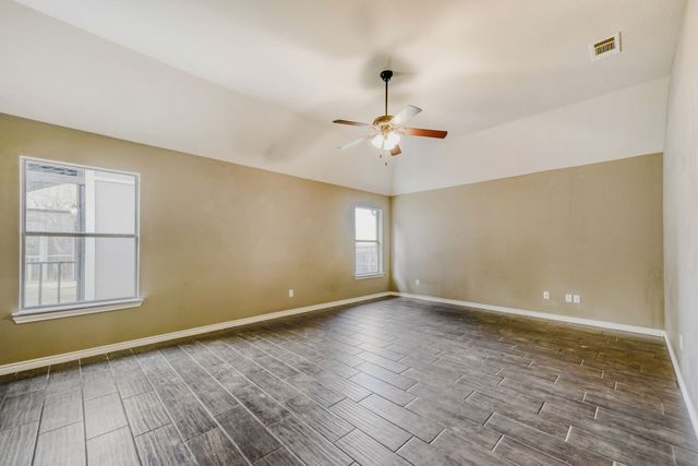 104 Lyndsey Court, Boyd, TX 76023