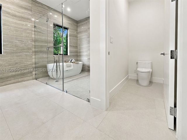 6255 SW 69th St, South Miami, FL 33143