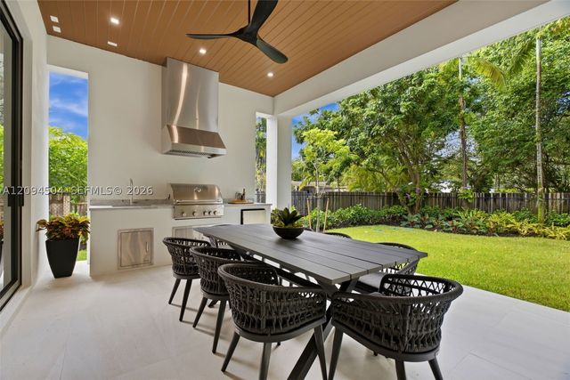 6255 SW 69th St, South Miami, FL 33143