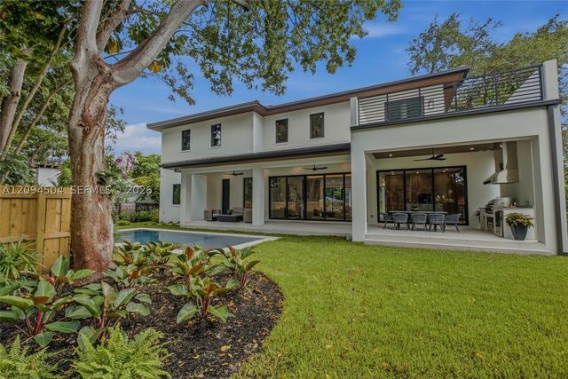6255 SW 69th St, South Miami, FL 33143