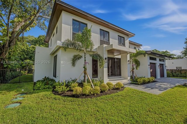 6255 SW 69th St, South Miami, FL 33143