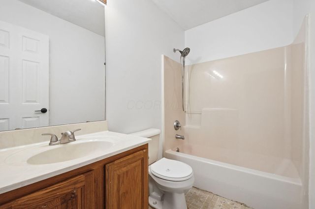 3033 Benchmark Drive, Columbus, OH 43219