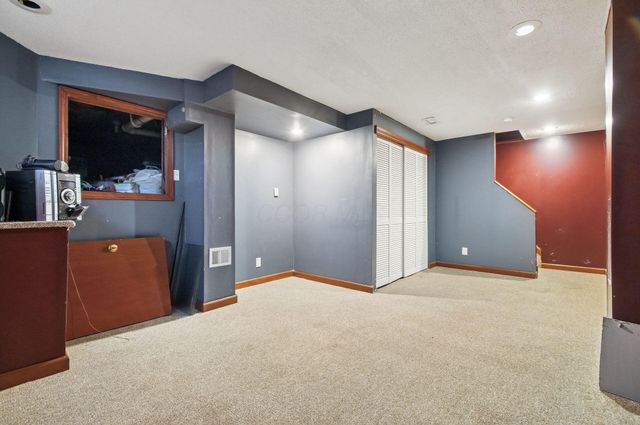 3033 Benchmark Drive, Columbus, OH 43219
