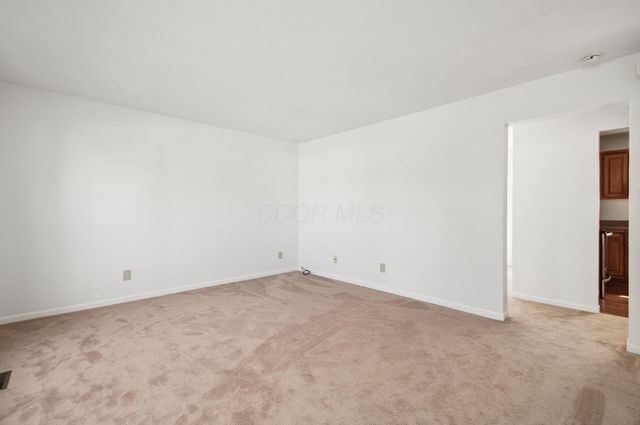3033 Benchmark Drive, Columbus, OH 43219