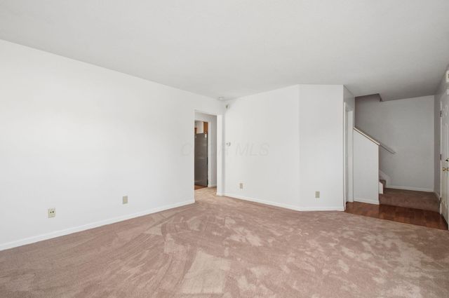 3033 Benchmark Drive, Columbus, OH 43219