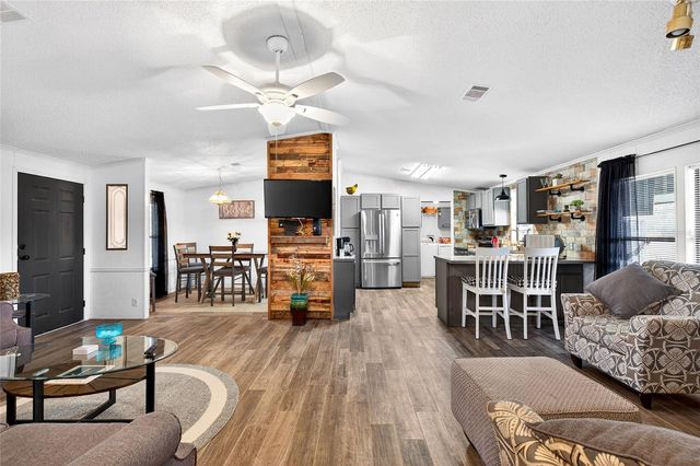 14810 NE 86TH LANE, Silver Springs, FL 34488