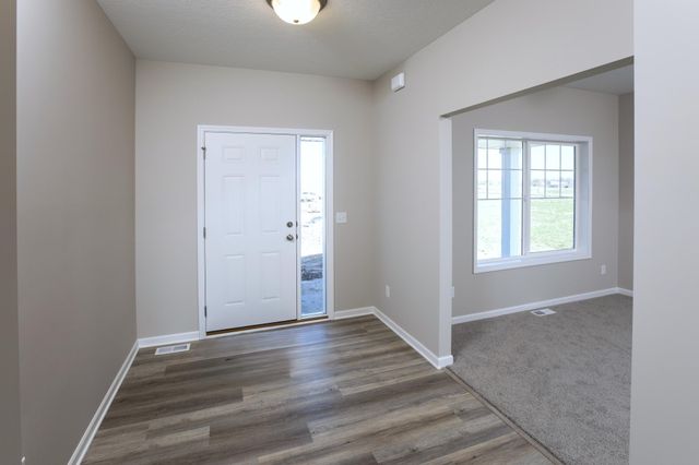 9686 32nd Street NE, Saint Michael, MN 55376