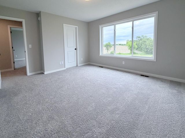9686 32nd Street NE, Saint Michael, MN 55376