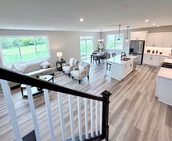 9686 32nd Street NE, Saint Michael, MN 55376