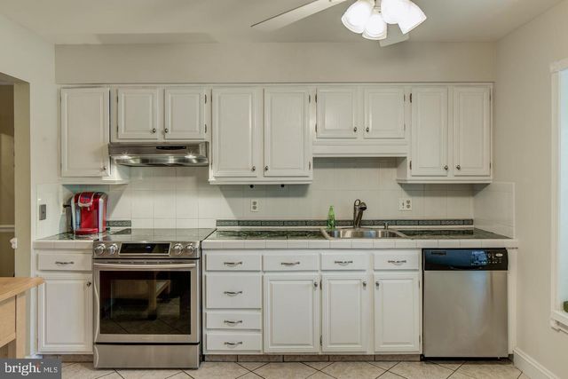 723 KINGS CROFT, Cherry Hill, NJ 08034