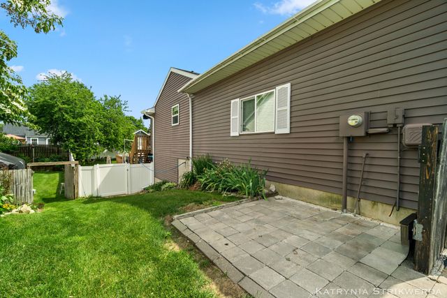 1127 Mulligan Court Sw, City Of Wyoming, MI 49509