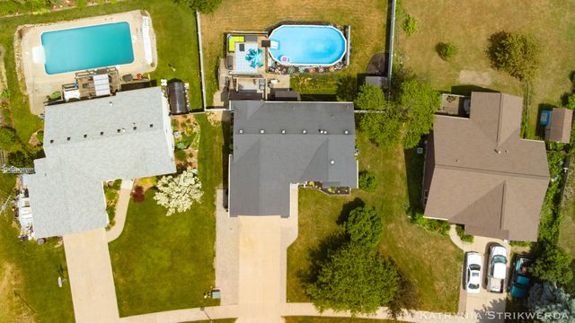 1127 Mulligan Court Sw, City Of Wyoming, MI 49509