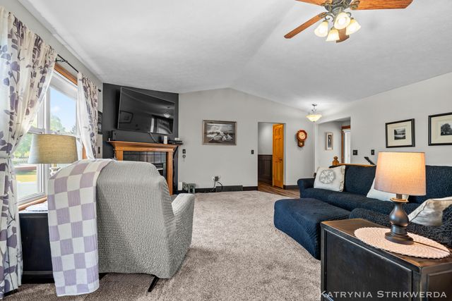 1127 Mulligan Court Sw, City Of Wyoming, MI 49509