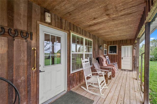 15798 Smith Ridge Road, Garfield, AR 72732