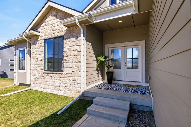 135 NW Alderleaf Drive, Waukee, IA 50263