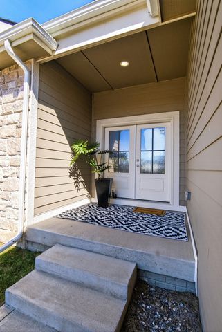 135 NW Alderleaf Drive, Waukee, IA 50263