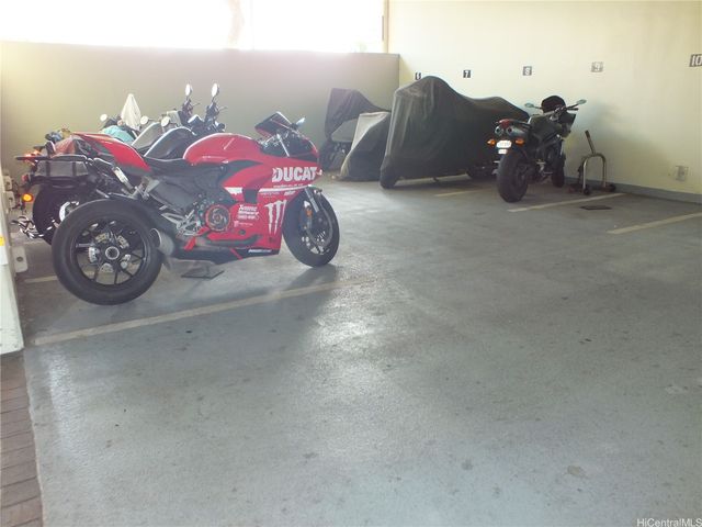 98-402 Koauka Loop 2516, Aiea, HI 96701