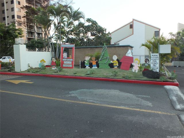 98-402 Koauka Loop 2516, Aiea, HI 96701