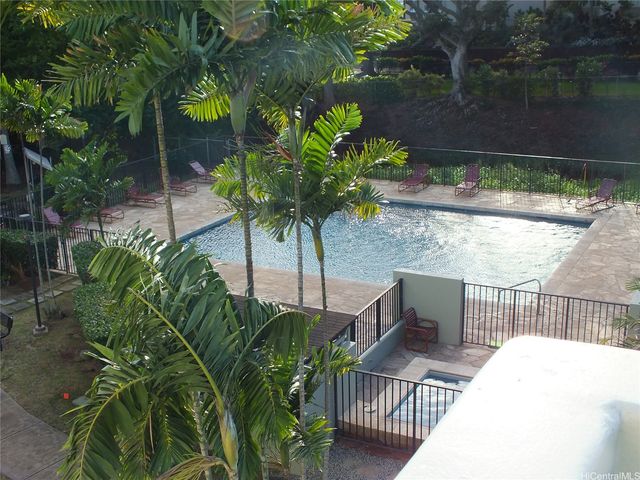 98-402 Koauka Loop 2516, Aiea, HI 96701