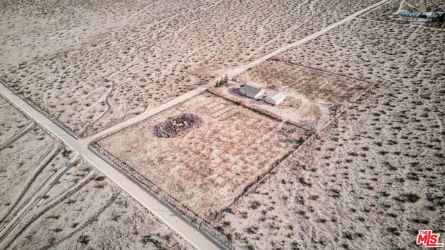 10424 Santa Fe Fire Road, Lucerne Valley, CA 92356