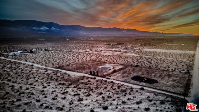 10424 Santa Fe Fire Road, Lucerne Valley, CA 92356