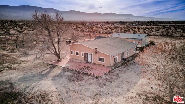 10424 Santa Fe Fire Road, Lucerne Valley, CA 92356
