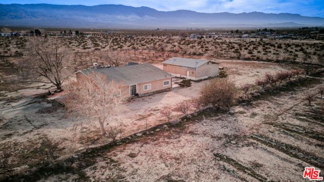 10424 Santa Fe Fire Road, Lucerne Valley, CA 92356