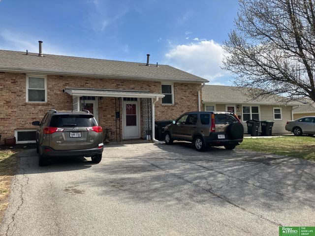 2821 S 134th Avenue, Omaha, NE 68144