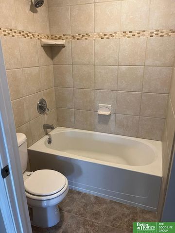 2821 S 134th Avenue, Omaha, NE 68144