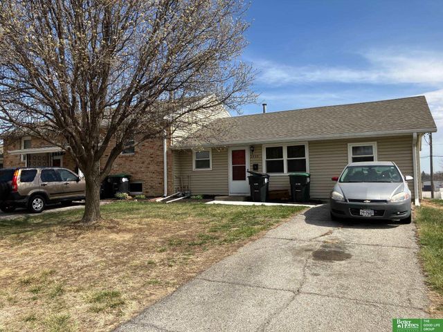 2821 S 134th Avenue, Omaha, NE 68144