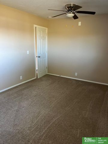 2821 S 134th Avenue, Omaha, NE 68144