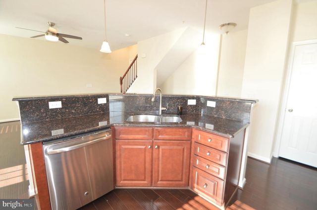 24646 JACKALOPE TER, Aldie, VA 20105