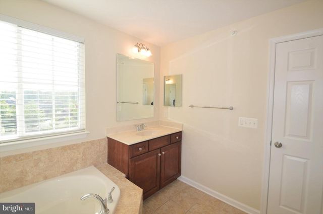 24646 JACKALOPE TER, Aldie, VA 20105