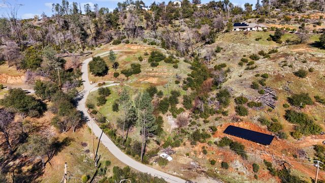 10249 Carrousel Drive, Redding, CA 96001