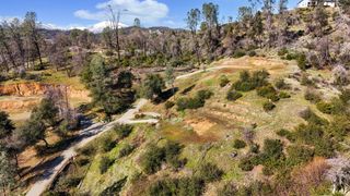 10249 Carrousel Drive, Redding, CA 96001