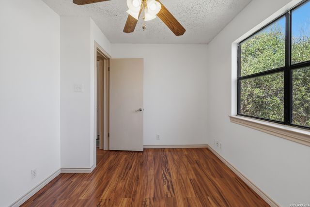 13043 Brook Garden, San Antonio, TX 78232