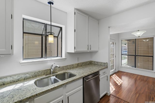 13043 Brook Garden, San Antonio, TX 78232