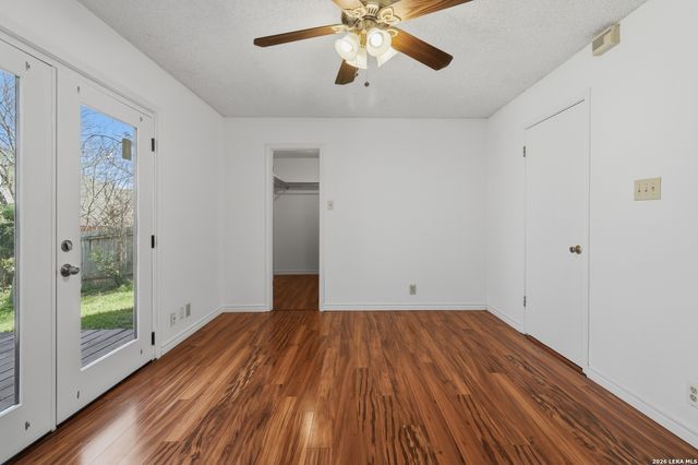 13043 Brook Garden, San Antonio, TX 78232