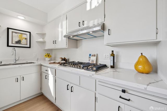 2030 Ortega Street, San Francisco, CA 94122