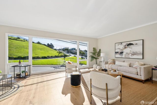 2030 Ortega Street, San Francisco, CA 94122